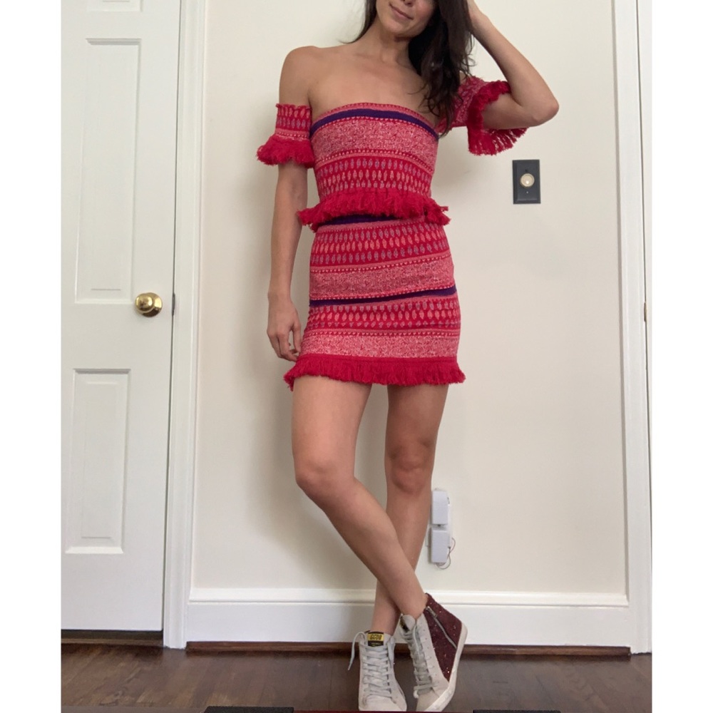 Off the shoulder top and mini skirt set, size s